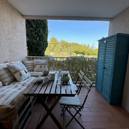 Very Cosy Apartment At 200 M From The Beaches La Londe-les-Maures Dış mekan fotoğraf